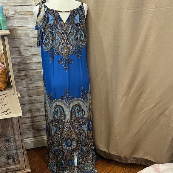 Hale Bob Blue Paisley Chiffon Maxi Halter Dress, NWT, L - Picture 4 of 8